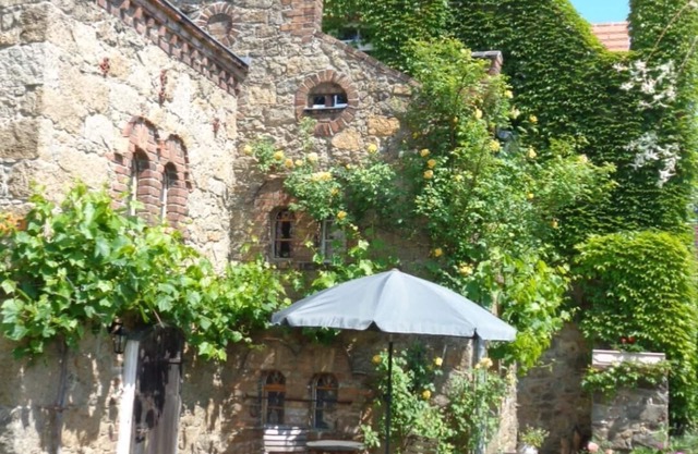Manoir au château à douves