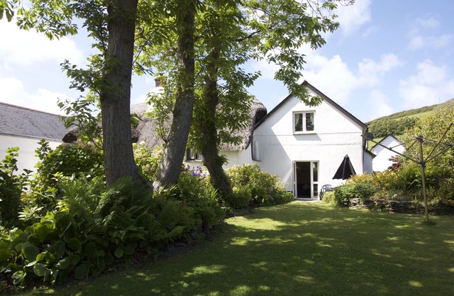Manor Cottage, Croyde Village / 5 couchages / emplacement niché / 800m de la plage