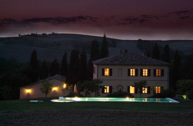 Manor Villa with private pool and SPA surrounded by greenery