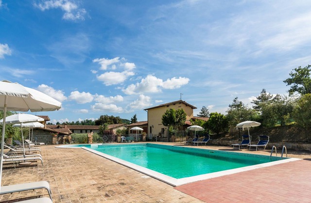 Hôtel particulier à Pérouse avec piscine