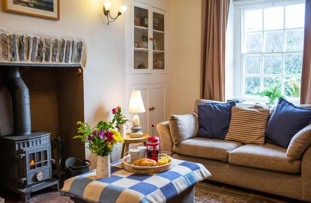 Manteg, Aberaeron - Deux Chambres Gîte, Couchages 4
