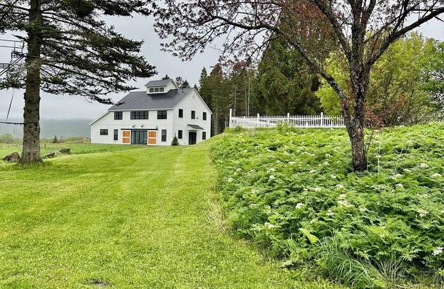 Maple Farm Lodge, a 400 acre retreat with pickleball and spa in Vermont