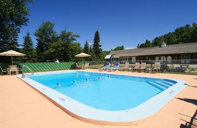 Maple Leaf Motel