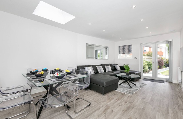 de Luxe-Ground Floor-Appartement-Douche-Vue sur Jardin