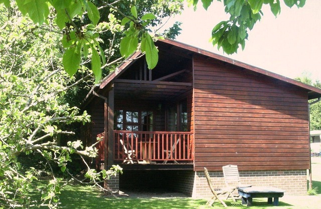 Maple Lodge - Pondfauld Holidays
