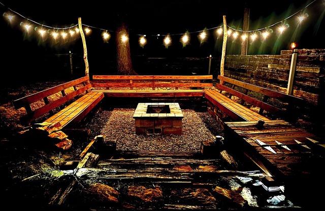 Easy hiking & biking Access! Perfect for small groups or families. Pets welcome!