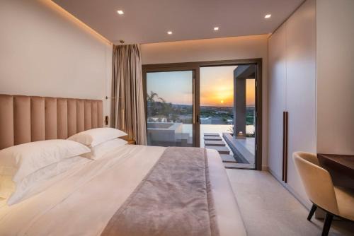Maravilla Luxury Living