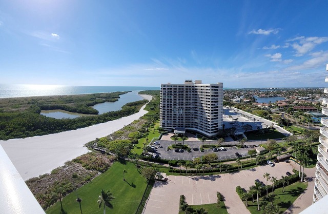 Marco Island beach condo. Paradise with a view.