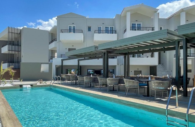 Mare Blue Suites