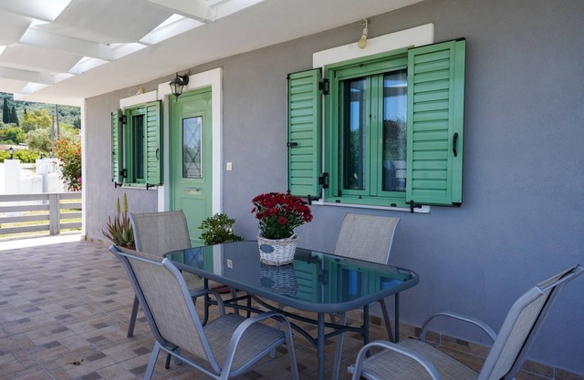 Marietta's 2 Bedroom Cottage