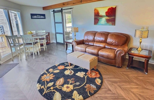 Marina Access (walk), BOAT SLIP, Lake View, Golf, Swimming!! Fishing with All Ho