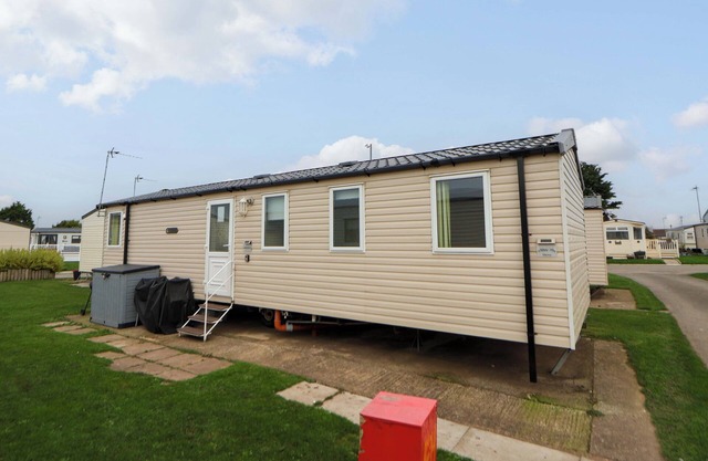 MARINA, family friendly, with a garden in Rhyl