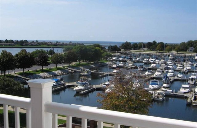 Marina Sunset - Luxury Family Condo