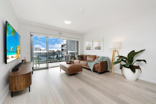 Marina View 2 Bedroom Apartment