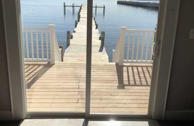 Mariners Cove Waterfront avec quai privé