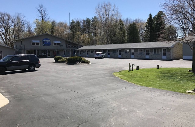 Marinette Inn