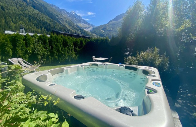 Marmotte Mountain Manor
