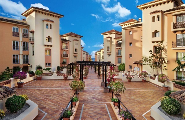Marriott Marbella Beach Resort Bel appartement de deux chambres en Espagne!