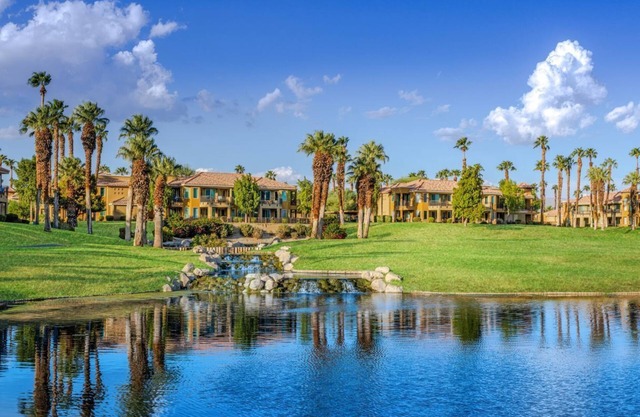 Marriott's Desert Springs Villas--Spacious 2 BR villa--fabulous golf and pools!