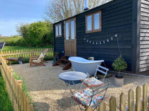 Marsh Farm Glamping Flittermouse Shepherd Hut