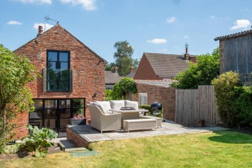 Marsh Mallow Cottage - Hot Tub Packages Available