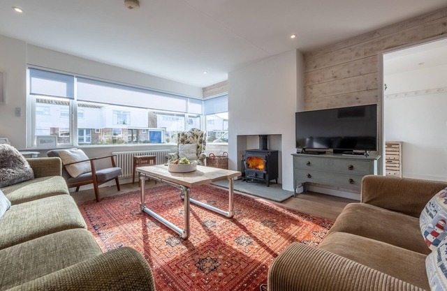 Entièrement rénové en 2019, Dushi (néerlandais pour confortable), un modeste bungalow des années 60