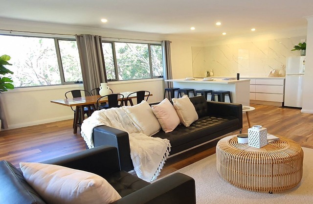 Martha Jane's - Bay Views & Tranquil Surrounds