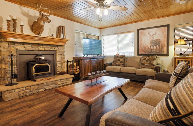 Pierpoint, Sequoia, Trail of Giants- Martin Cabin