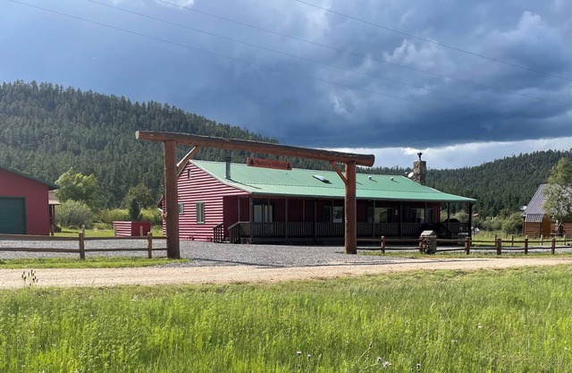 Martin's Hideout in Greer AZ