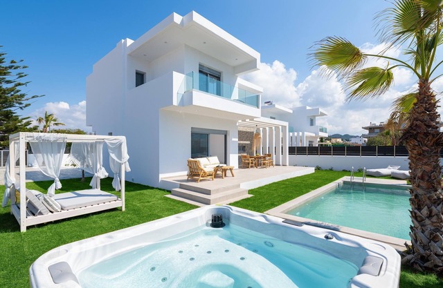 Martinis Villas - Matilda Villa