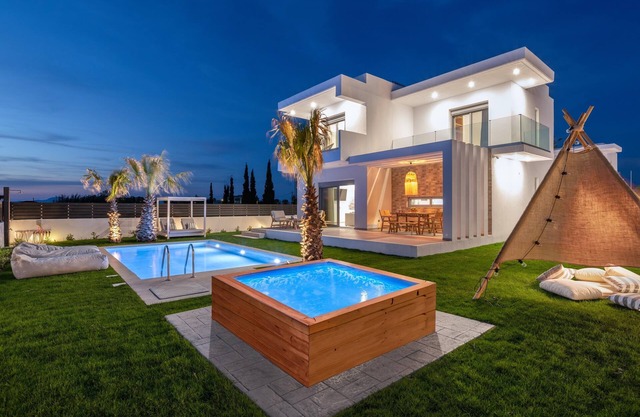 Martinis Villas - Sofia Villa