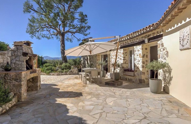 Mas de la Roche – Villa de luxe à Nice avec piscine privée, jardin et vue panoramique