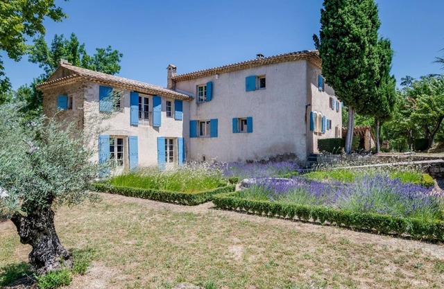 Mas Des Collines - Six Chambres Villa, Couchages 12
