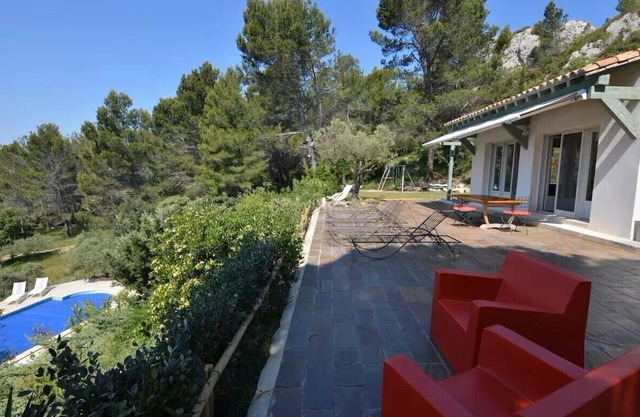 Mas aux Baux de Provence avec piscine au coeur du parc régional des Alpilles