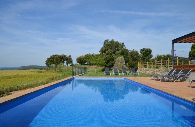 Casa rural de grand standard. Toutes les 10 chambres avec salle de bain attenante. Grandes salles communes