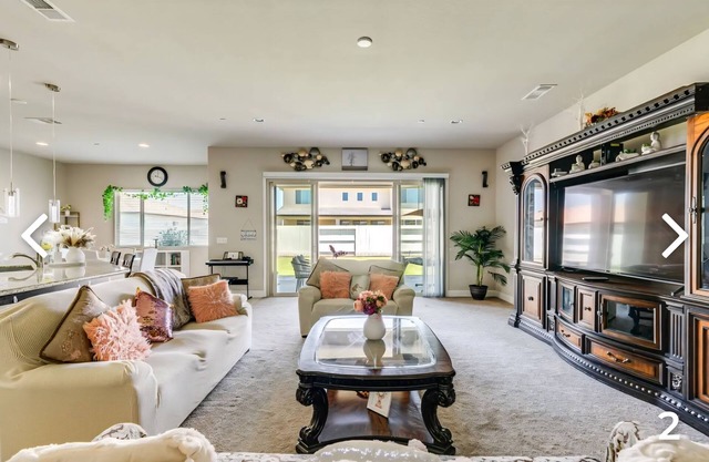 Massive 4 bedroom retreat, perfect for families and groups