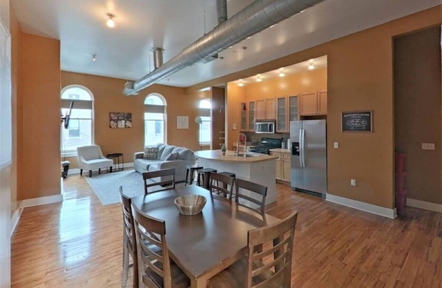 12) Massive condo in the heart of the city!