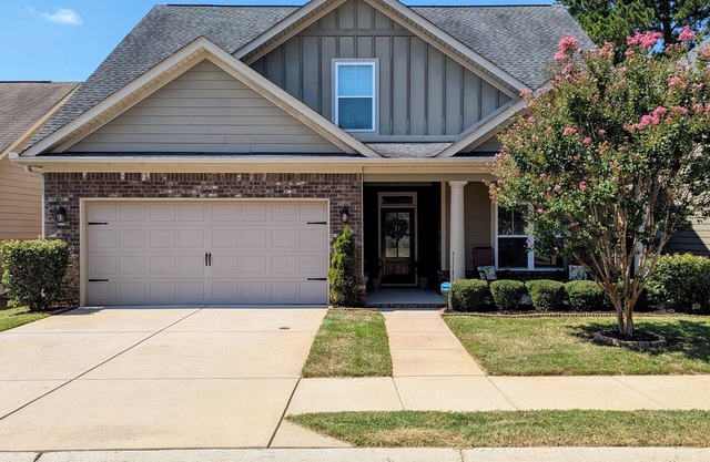 Master's tournament rental- 6 miles from the Augusta Nationals Golf course.