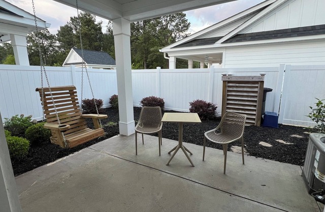 Masters Luxury Housing! Beautiful condo in North Augusta. 8 miles to tournament