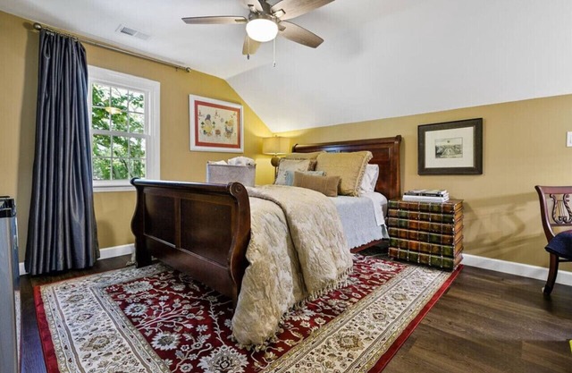 Mawmaw Uschi's Greensboro Retreat - Private Room
