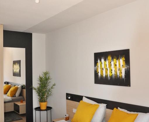 MAXIM Apartments