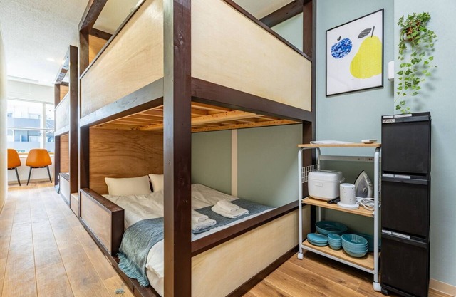 Maximum 8 people can stay 9 minutes walk from Nihonbashi Station Perfect for sightseeing in Osaka - Matsuyamachi Building 2nd Floor / Osaka Ōsaka