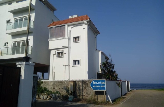 Maxiprime otels Uthandi