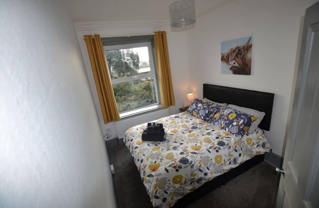 Maytree 2 Bed Apartment – Stayseekers