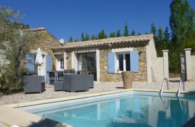 Mazet Clos des vignes, charme des pierres avec piscine privée
