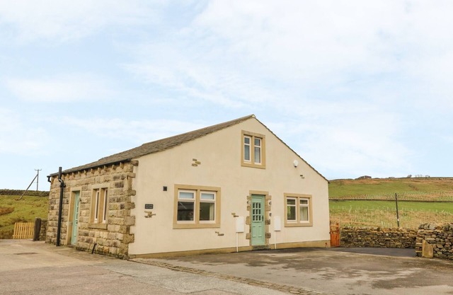Meadow Cottage, COWLING