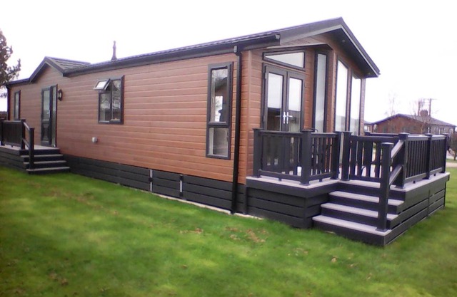 Meadow view country lodge great views on lovely small select park