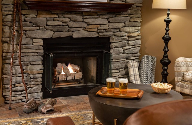 Meadowbrook Inn
