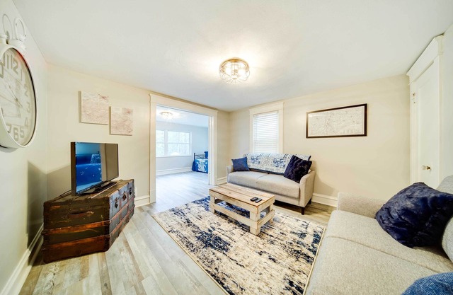 Meadville Apartment w/ Deck < 2 Mi to Allegheny!