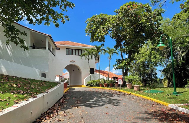 Mediterranean 2- Bedroom Villa in a World-Class Golf, Tennis & Beach Community